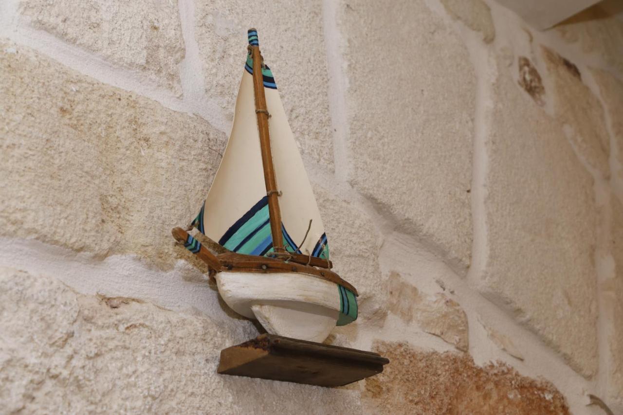 קונברסאנו La Nicchia B&B מראה חיצוני תמונה