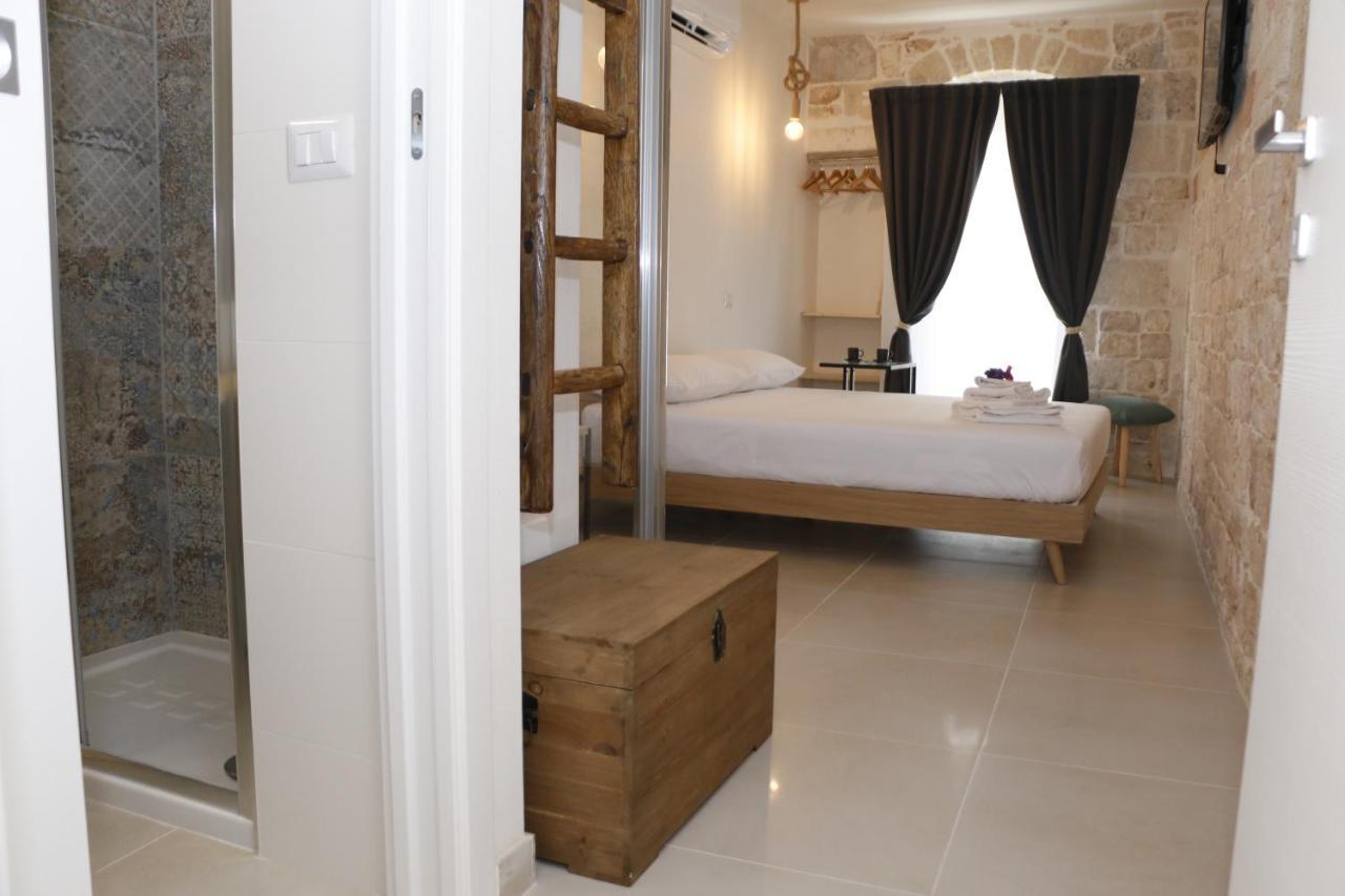קונברסאנו La Nicchia B&B מראה חיצוני תמונה